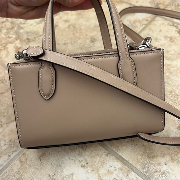 Coach mini Nina ct804 Tan Leather Handbag crossbody nwot - Picture 5 of 9